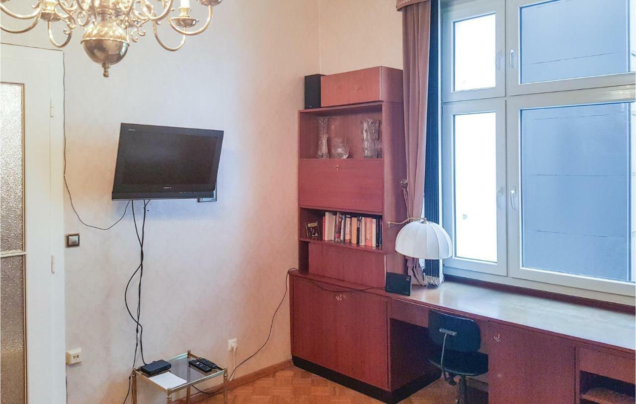 One-Bedroom Apartment In Wien Bagian luar foto